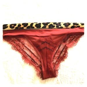 BRAND NEW WITH TAGS FREE PEOPLE LACE PANTY 🍊